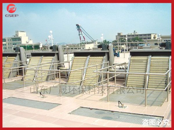 旋轉(zhuǎn)式格柵除污機(jī)