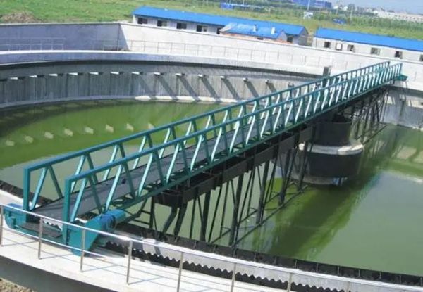 市政污水處理工程刮吸泥機